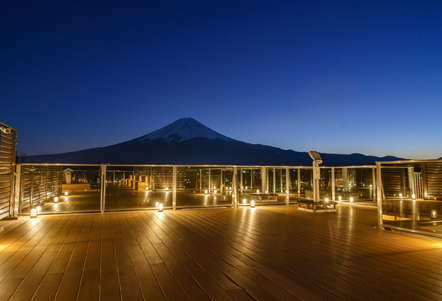 夕刻の富士山