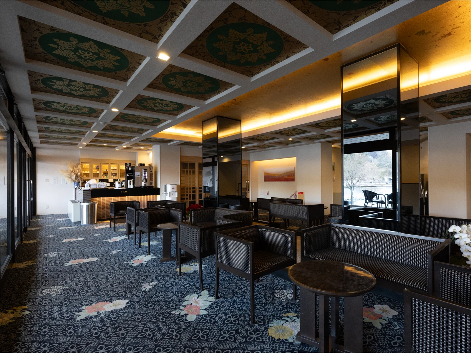 施設・サービス